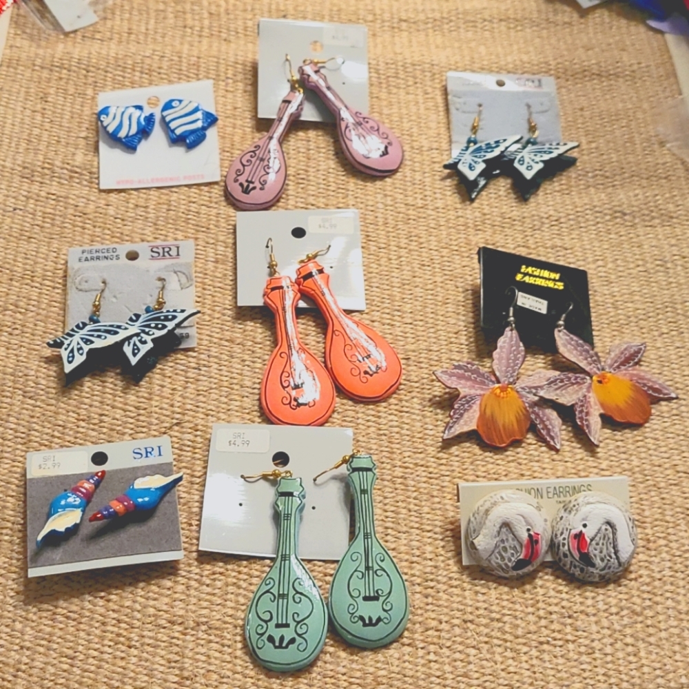 Earings x9 fish hook and post/ new